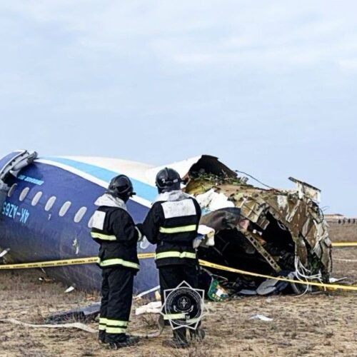 Fuentes del Gobierno azerbaiyano afirman que avión de AZAL fue alcanzado por un misil ruso