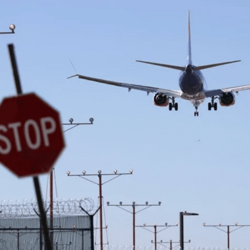 Incursión de presuntos drones vinculados a un cártel provoca cierre del espacio aéreo en El Paso, informan autoridades de EU￼