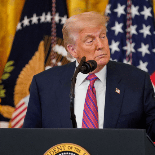 Trump afirma que Irán está “totalmente derrotado” y que “quiere un acuerdo”