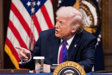 Donald Trump lanza advertencia sobre sucesión del líder supremo de Irán