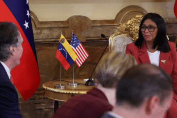 Trump reconoce formalmente al Gobierno de Delcy Rodríguez y restablece relaciones diplomáticas con Venezuela