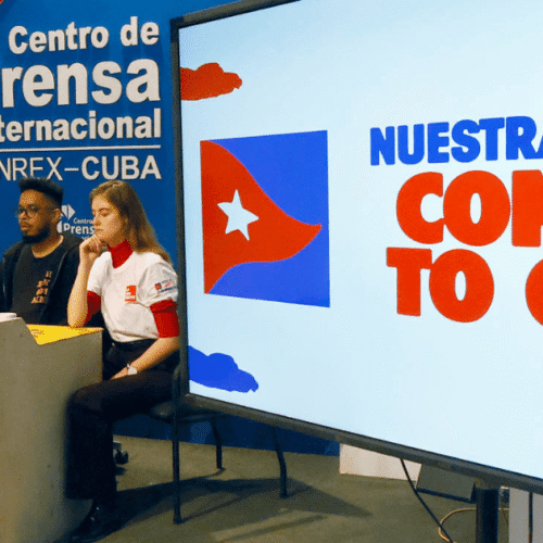 Izquierdistas de América Latina y Europa llegan a Cuba con alimentos, medicinas y paneles solares