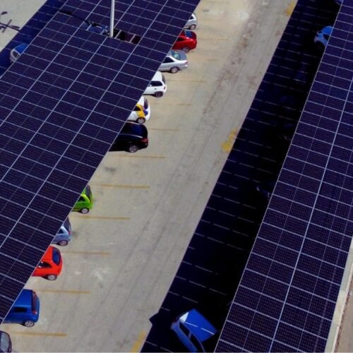¿Qué es un carport solar y por qué cada vez más empresas lo están instalando?