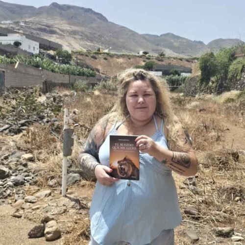 CARMEN SARABIA PÉREZ EXPLORA EL DOLOR Y LA ESPERANZA A TRAVÉS DE LA NATURALEZA EN SU LIBRO ‘EL RUGIDO QUE ME SALVÓ’